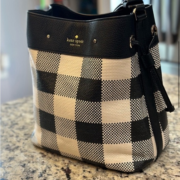 Kate Spade NY Gingham Large Bucket Bag Convertible crossbody & shoulder strap - Picture 6 of 12